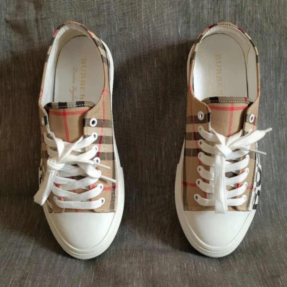 Burberry Larkhall Logo Women's Archive Beige Sneakers